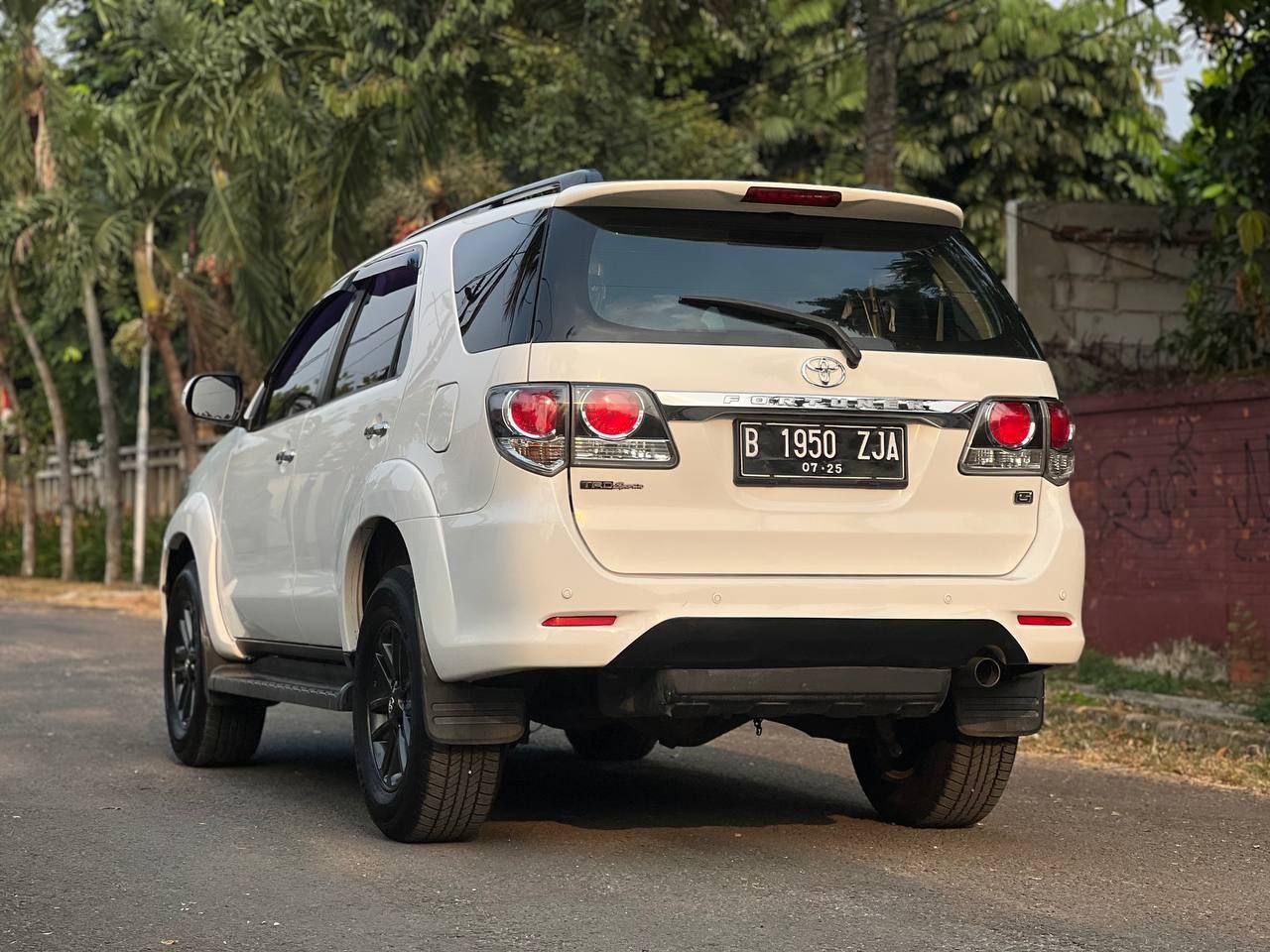 2015 Toyota Fortuner  2015 Toyota Fortuner