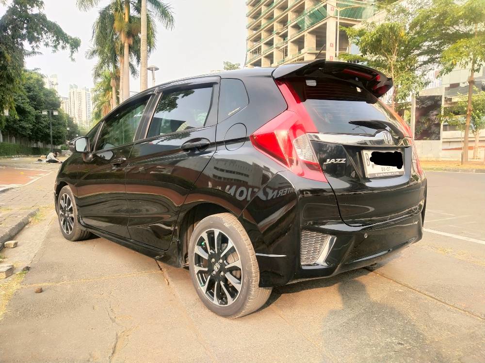 Dijual 2017 Honda Jazz  GK5 1.5 RS CVT GK5 1.5 RS CVT (CKD) Bekas