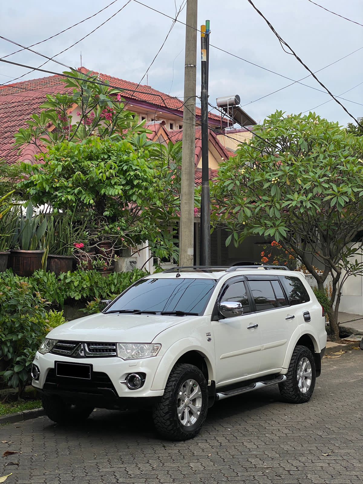 Second Hand 2015 Mitsubishi Pajero Sport Second Hand 2015 Mitsubishi Pajero Sport