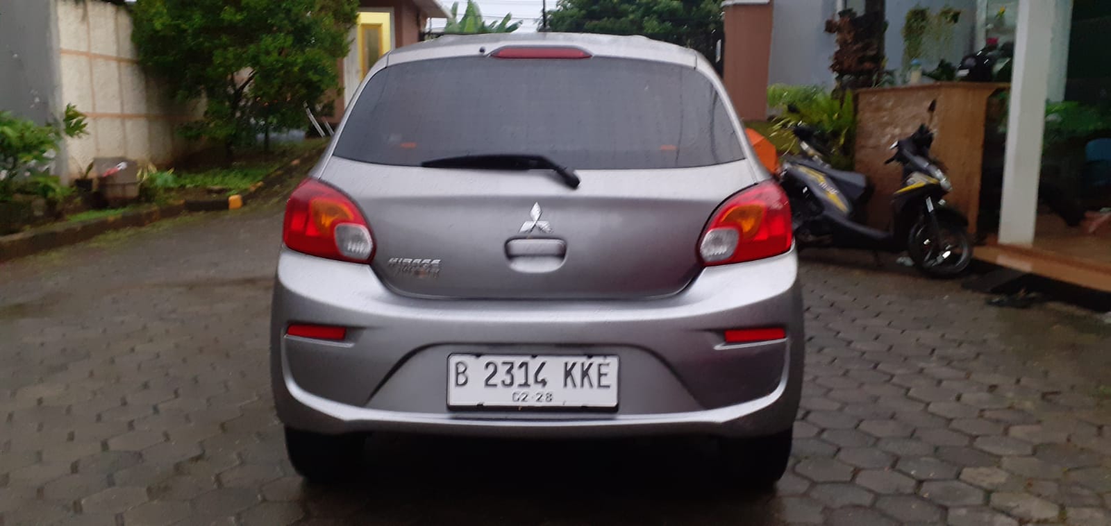 2016 Mitsubishi Mirage 2016 Mitsubishi Mirage