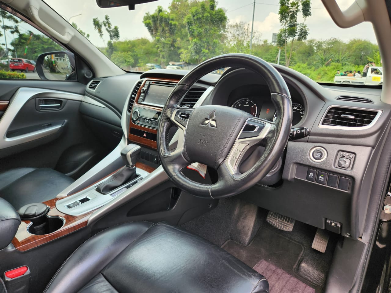 2016 Mitsubishi Pajero Sport 2016 Mitsubishi Pajero Sport