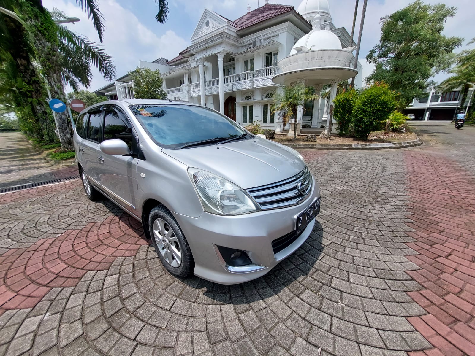 2013 Nissan Grand Livina 2013 Nissan Grand Livina