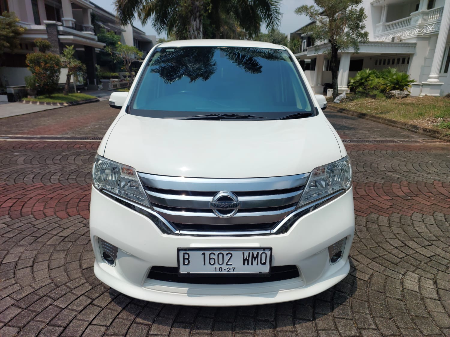Second Hand 2013 Nissan Serena Second Hand 2013 Nissan Serena