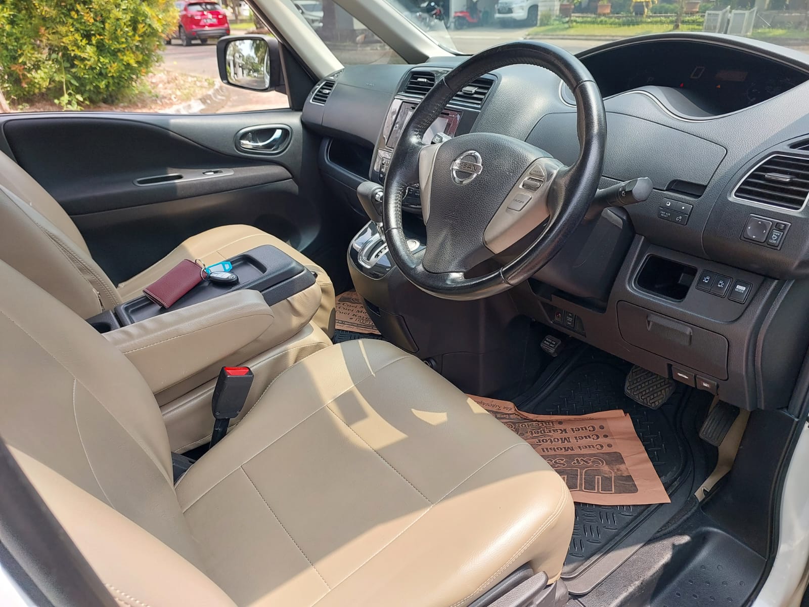 2013 Nissan Serena 2013 Nissan Serena