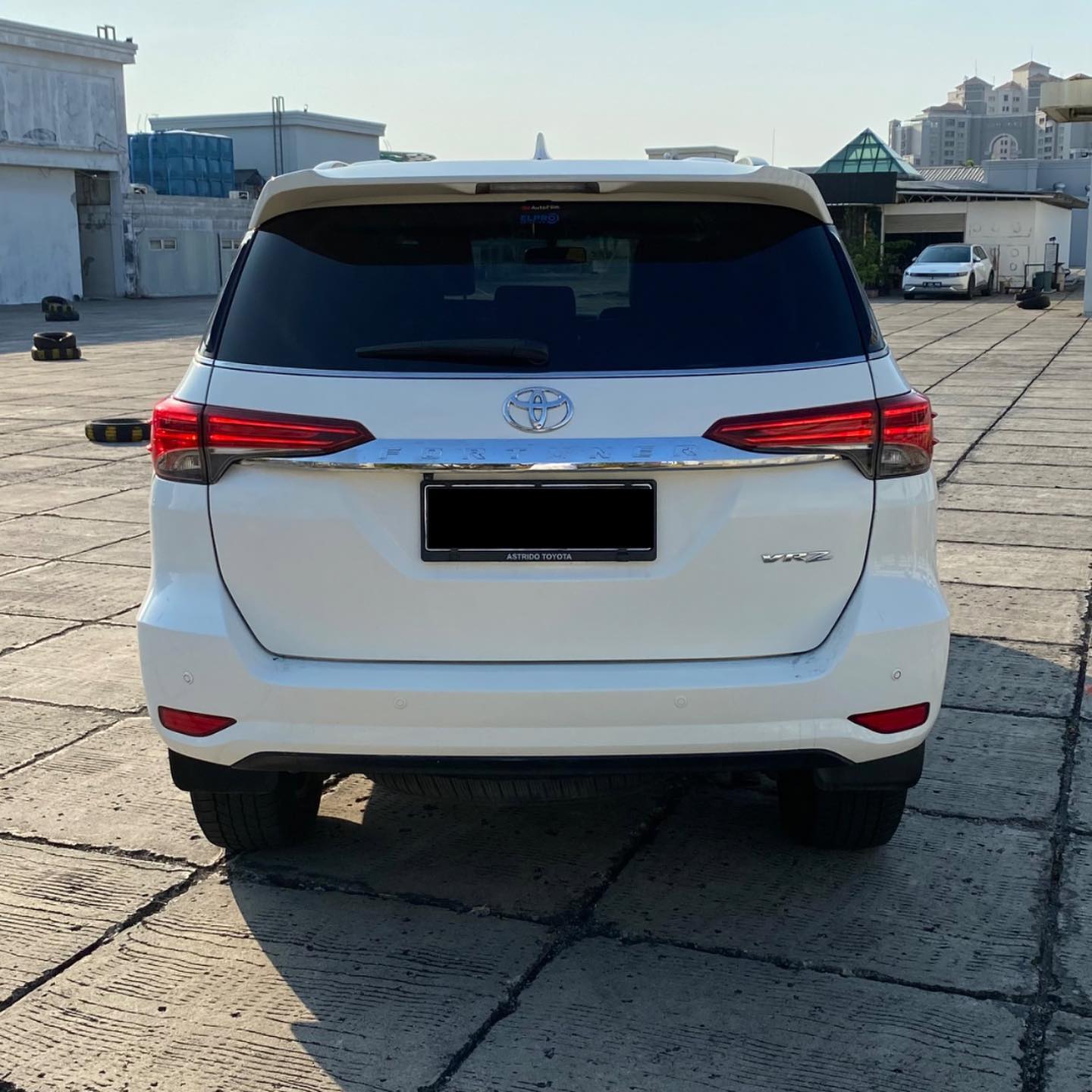 Dijual 2018 Toyota Fortuner 2.4 VRZ AT 2.4 VRZ AT Bekas