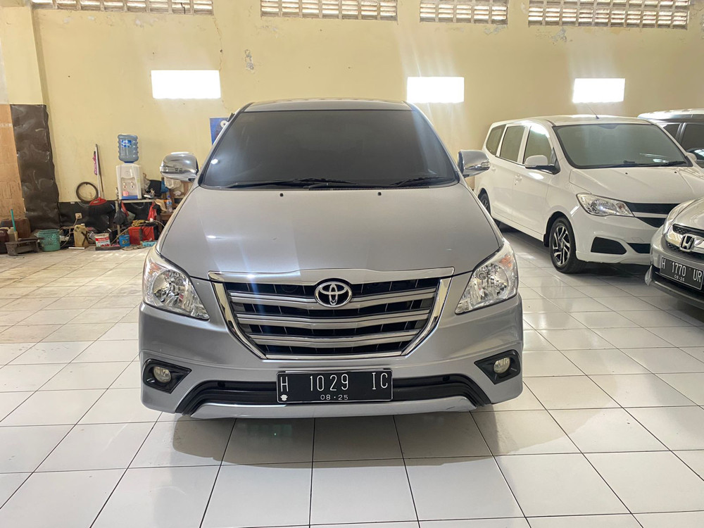 Second Hand 2015 Toyota Innova Second Hand 2015 Toyota Innova