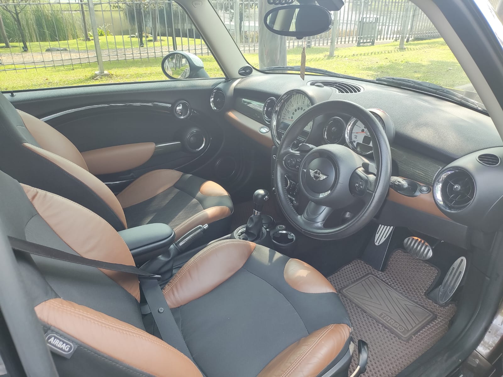 2011 MINI Cooper S 2011 MINI Cooper S