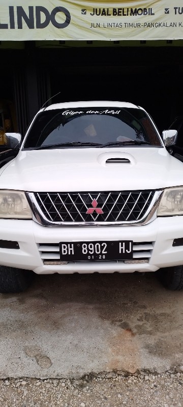 2022 Mitsubishi Strada Triton