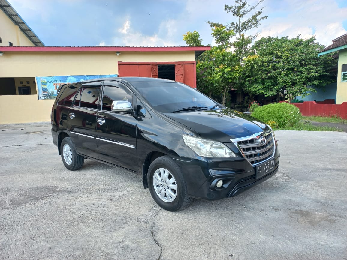 2014 Toyota Kijang Innova 2014 Toyota Kijang Innova