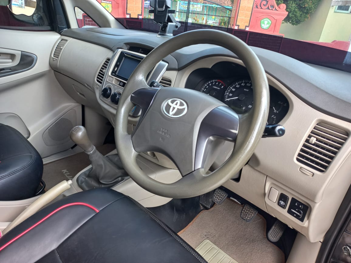 2014 Toyota Kijang Innova 2014 Toyota Kijang Innova