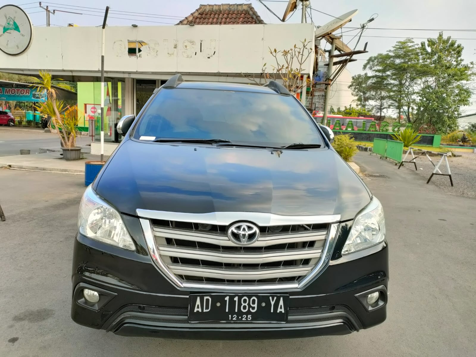 Toyota Kijang Innova Bekas