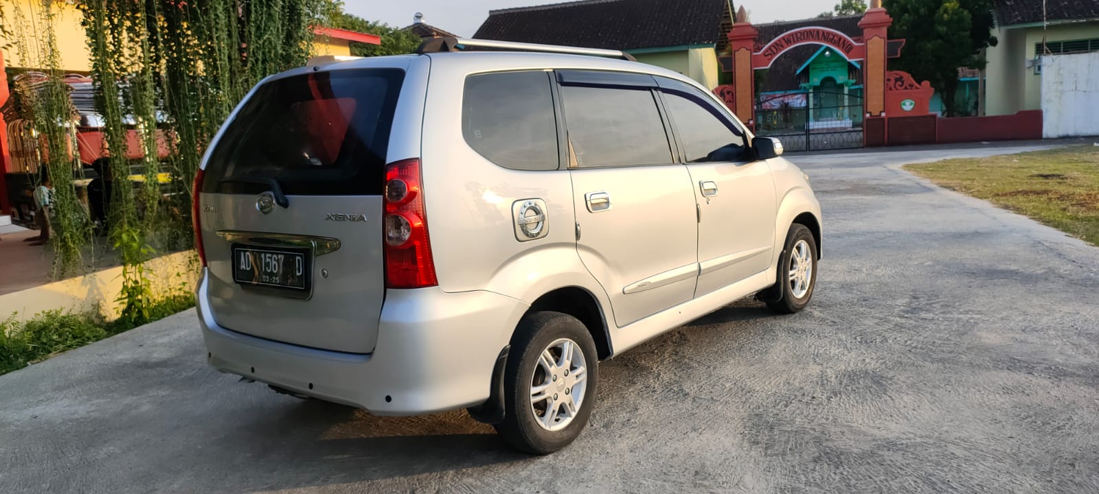 2011 Daihatsu Xenia 2011 Daihatsu Xenia