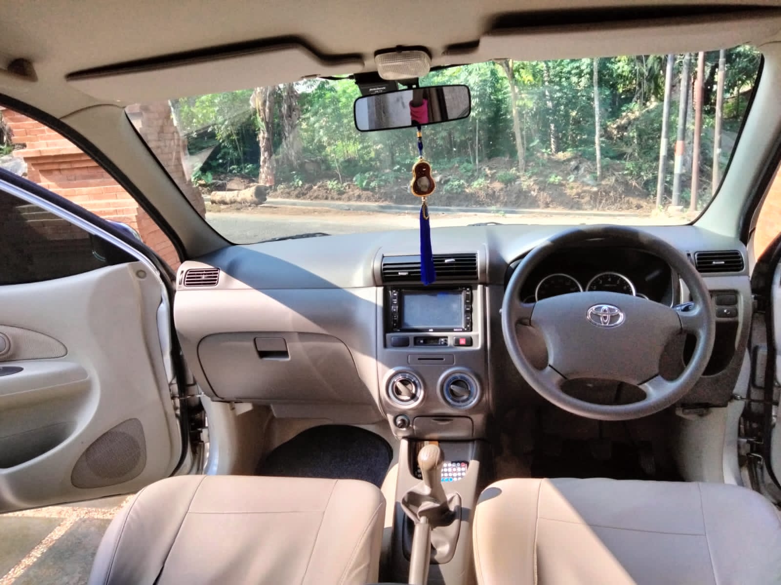 2011 Toyota Avanza 2011 Toyota Avanza