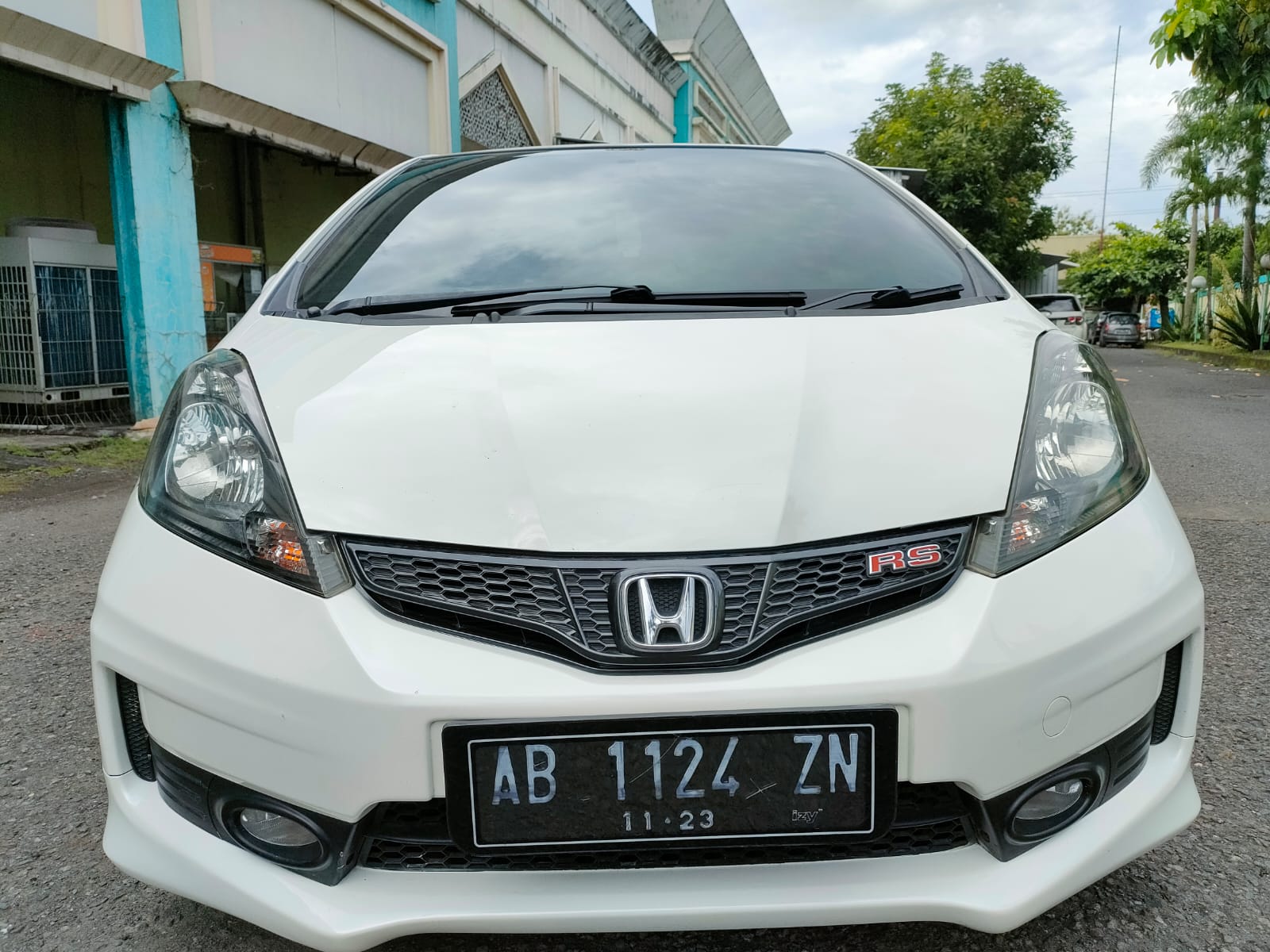 Second Hand 2013 Honda Jazz Second Hand 2013 Honda Jazz