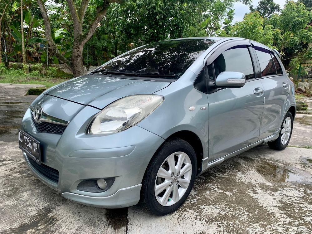 Used 2011 Toyota Yaris  E AT E AT for sale