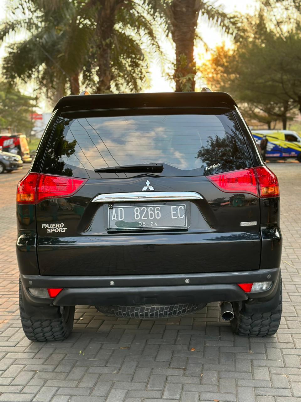 Second Hand 2012 Mitsubishi Pajero Sport  Second Hand 2012 Mitsubishi Pajero Sport