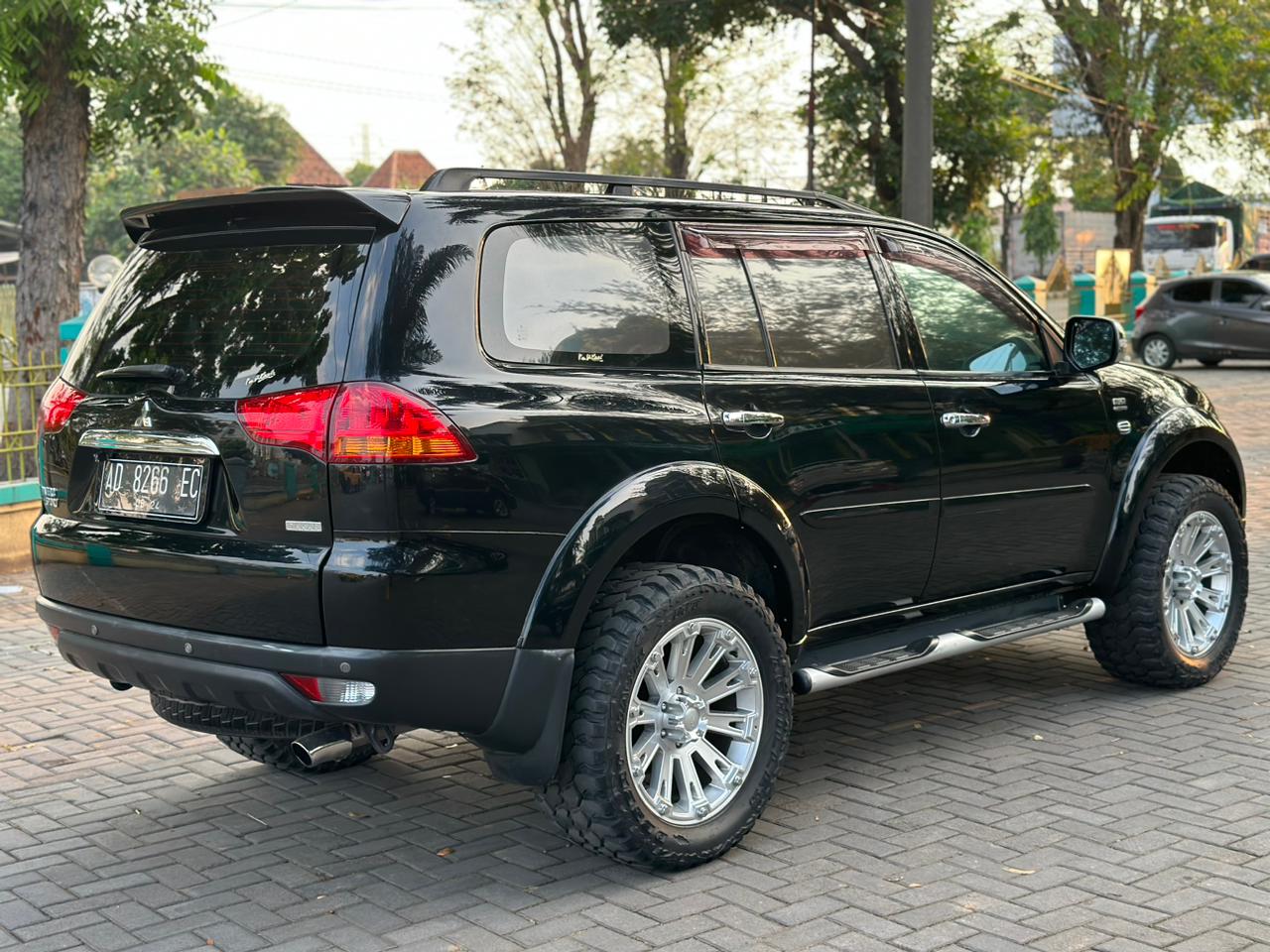 2012 Mitsubishi Pajero Sport  2012 Mitsubishi Pajero Sport