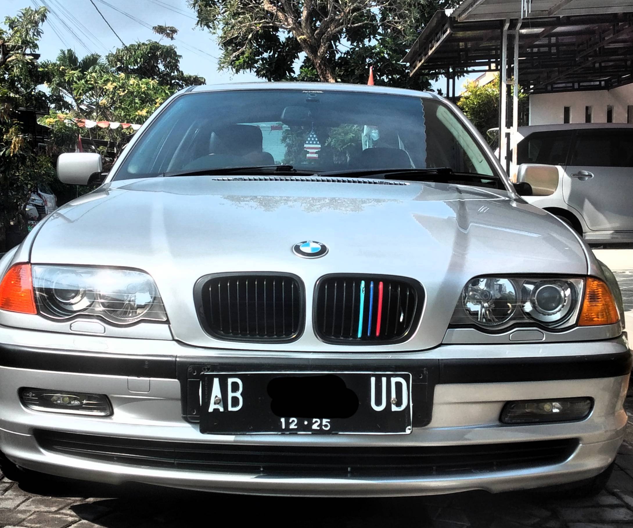 Second Hand 2001 BMW 3 Series Sedan Second Hand 2001 BMW 3 Series Sedan