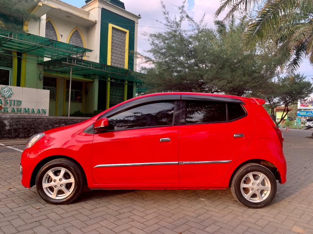 2016 Daihatsu Ayla  2016 Daihatsu Ayla