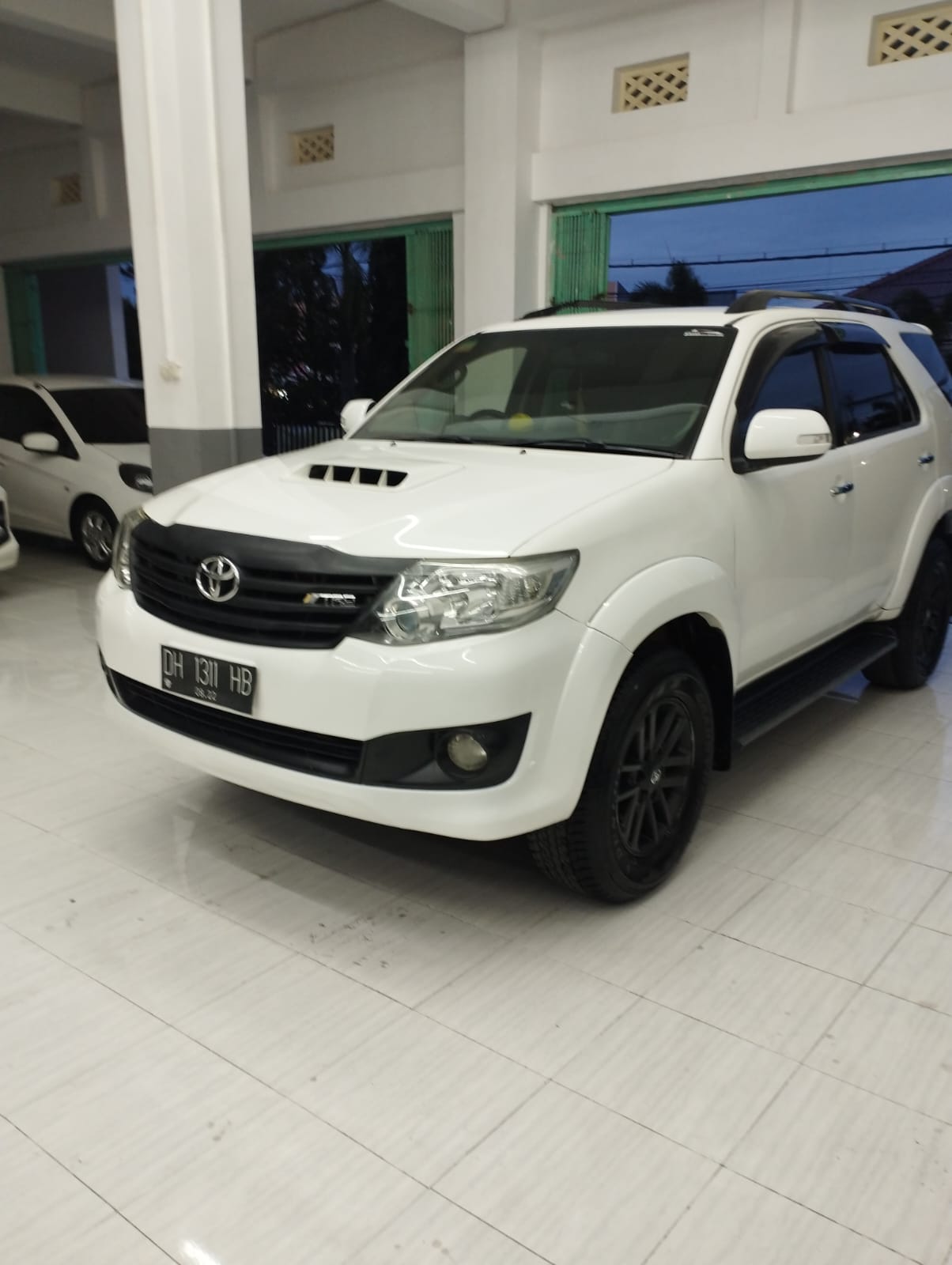 Second Hand 2013 Toyota Fortuner  Second Hand 2013 Toyota Fortuner