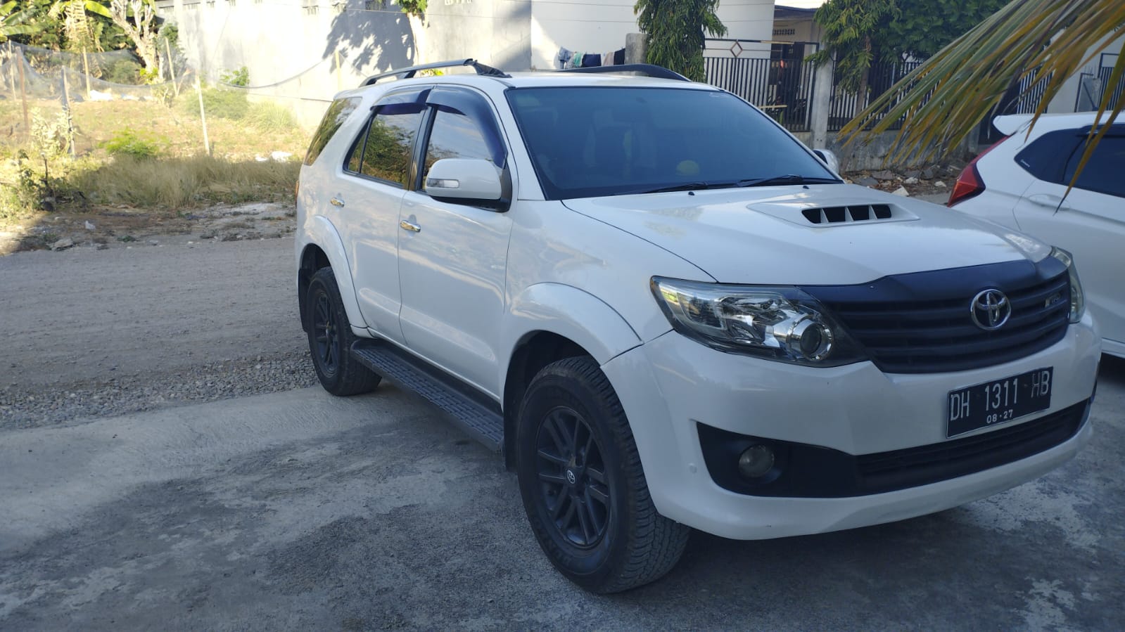 2013 Toyota Fortuner  2013 Toyota Fortuner