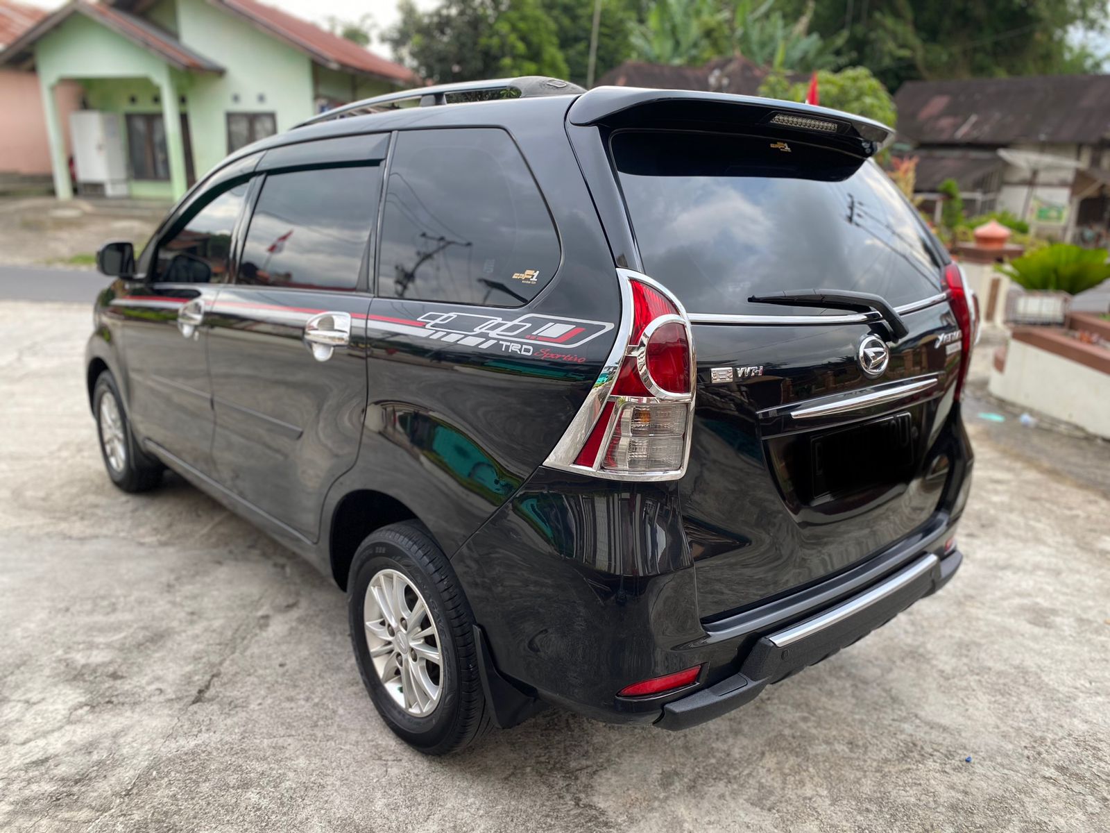 2012 Daihatsu Xenia 2012 Daihatsu Xenia