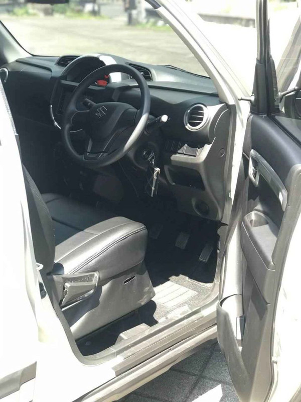 2022 Suzuki S-Presso 1.0L  AGS 2022 Suzuki S-Presso 1.0L  AGS