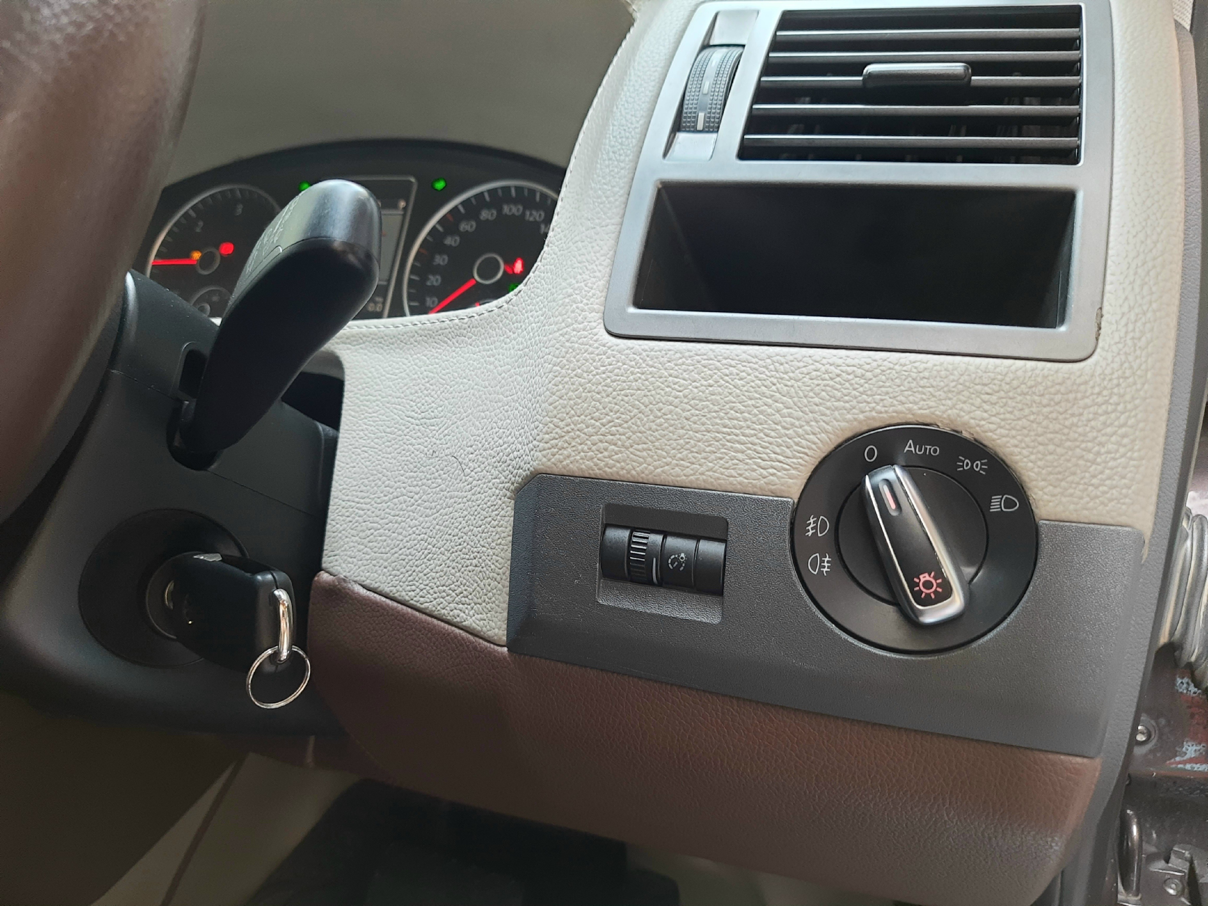 2012 Volkswagen Caravelle 2012 Volkswagen Caravelle