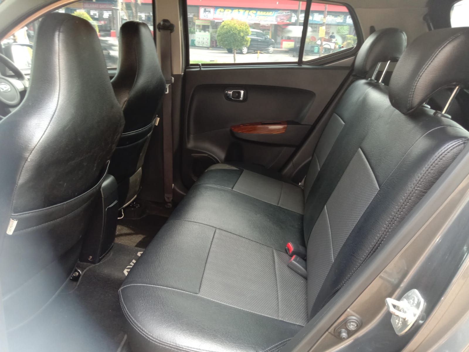 2015 Daihatsu Ayla 2015 Daihatsu Ayla