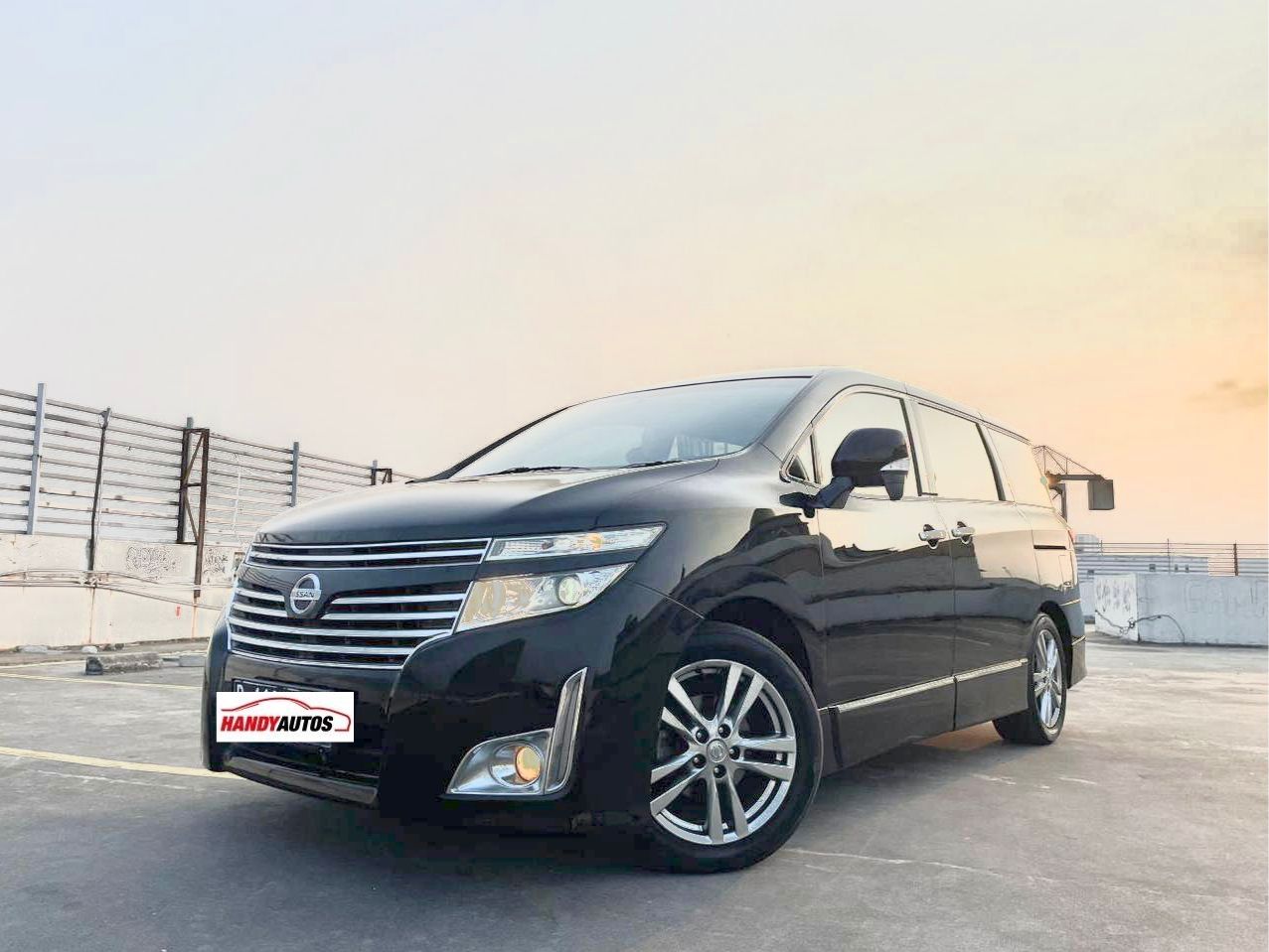 Second Hand 2011 Nissan Elgrand Second Hand 2011 Nissan Elgrand