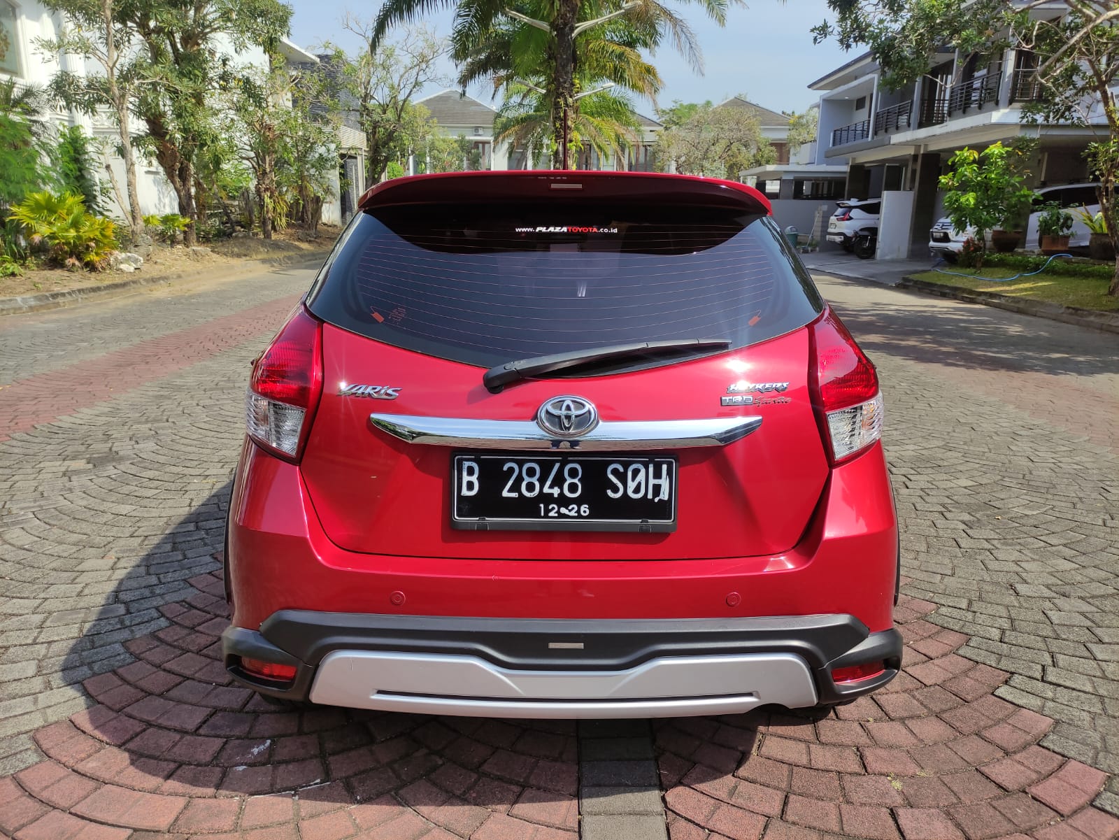 2016 Toyota Yaris Heykers 2016 Toyota Yaris Heykers