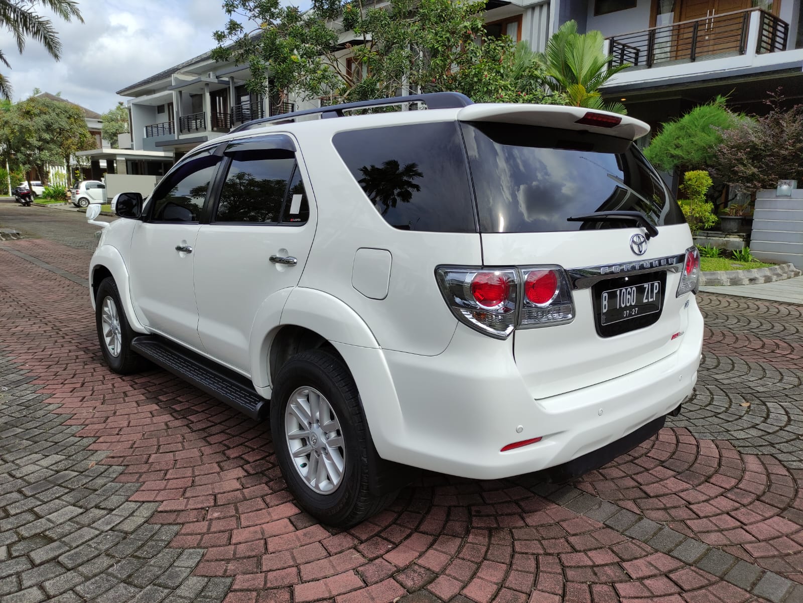 Dijual 2013 Toyota Fortuner  2.5 G A/T 2.5 G A/T Bekas