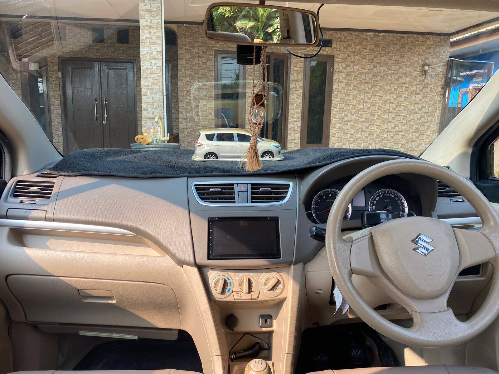 2014 Suzuki Ertiga 2014 Suzuki Ertiga