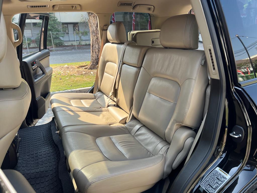 2010 Toyota Land Cruiser  2010 Toyota Land Cruiser