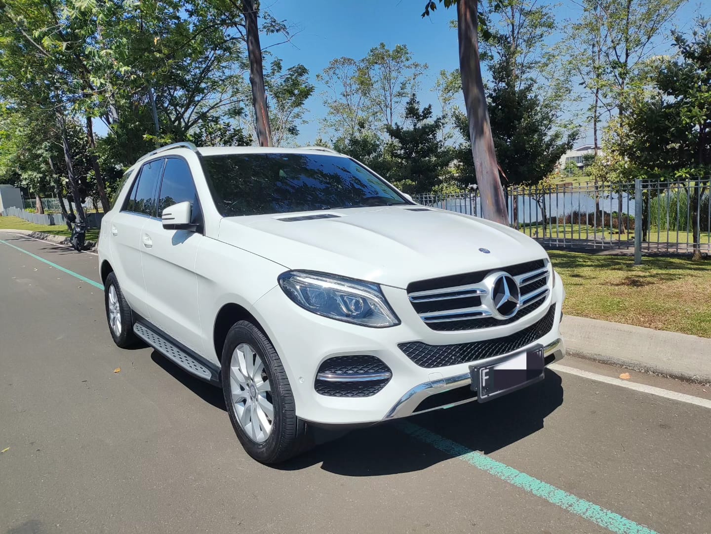 2017 Mercedes Benz GLE-Class 2017 Mercedes Benz GLE-Class