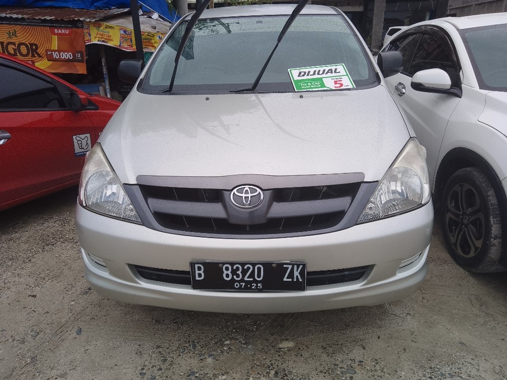 2005 Toyota Innova