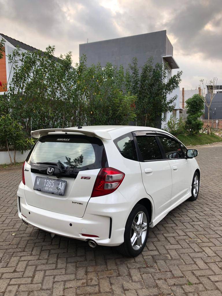 2011 Honda Jazz  1.5L RS AT 1.5L RS AT tua