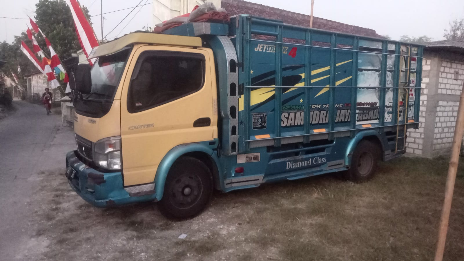 2018 Mitsubishi L300 2018 Mitsubishi L300