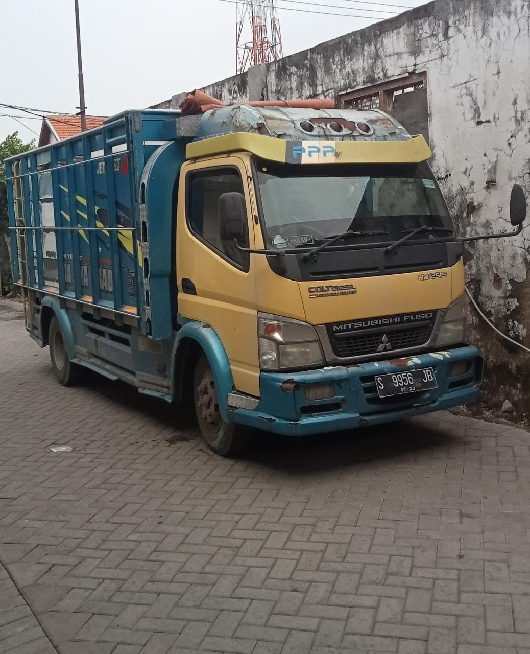 2018 Mitsubishi L300 2018 Mitsubishi L300