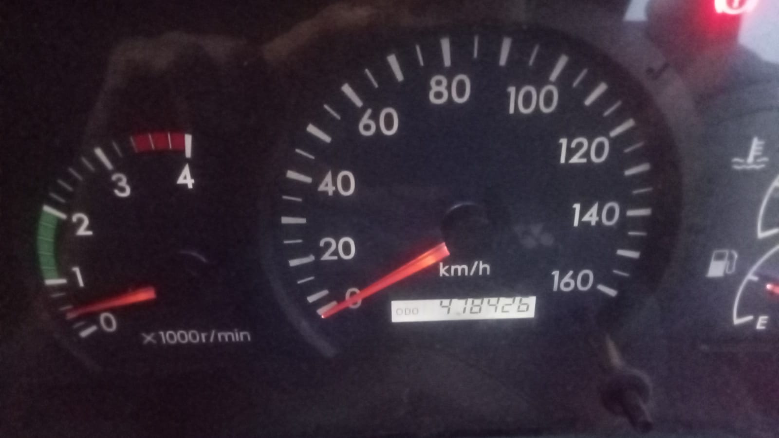 2018 Mitsubishi L300 2018 Mitsubishi L300