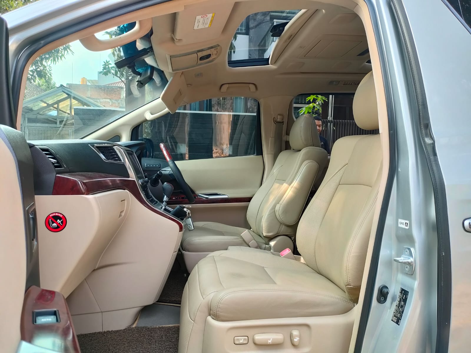 2010 Toyota Alphard 2010 Toyota Alphard