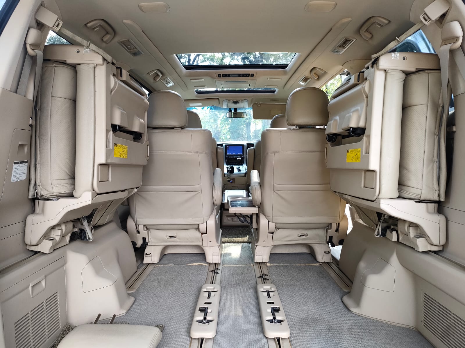 2010 Toyota Alphard 2010 Toyota Alphard