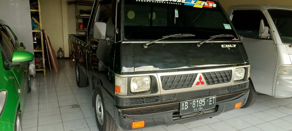2019 Mitsubishi Colt L300