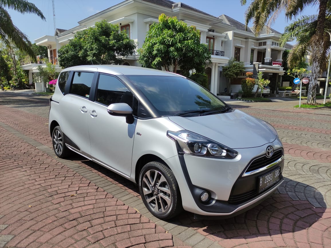 2017 Toyota Sienta 2017 Toyota Sienta