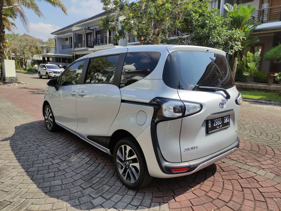 2017 Toyota Sienta 2017 Toyota Sienta