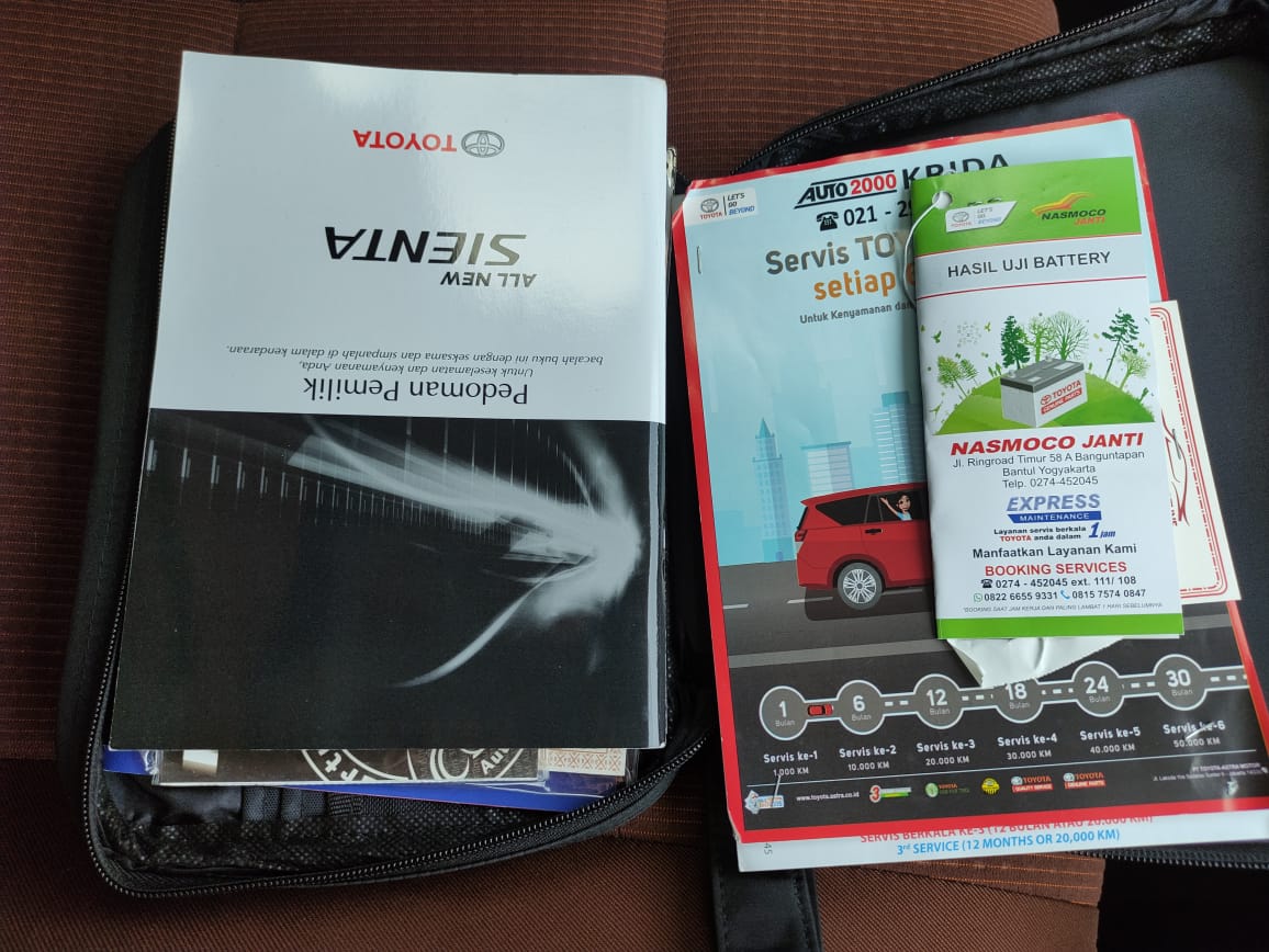 2017 Toyota Sienta 2017 Toyota Sienta