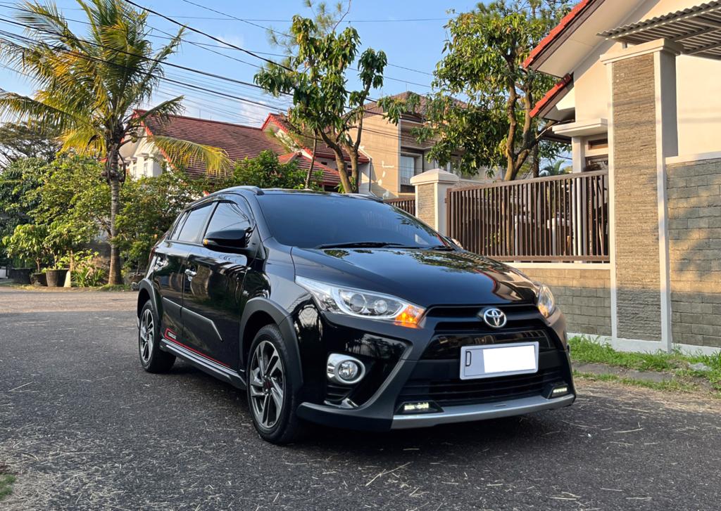 2017 Toyota Yaris Heykers 2017 Toyota Yaris Heykers