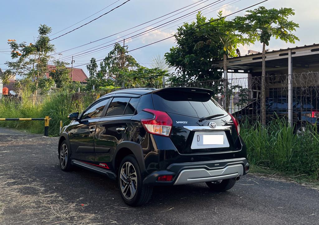 2017 Toyota Yaris Heykers 2017 Toyota Yaris Heykers