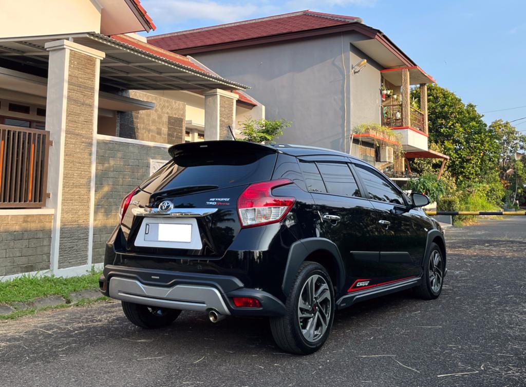 2017 Toyota Yaris Heykers 2017 Toyota Yaris Heykers