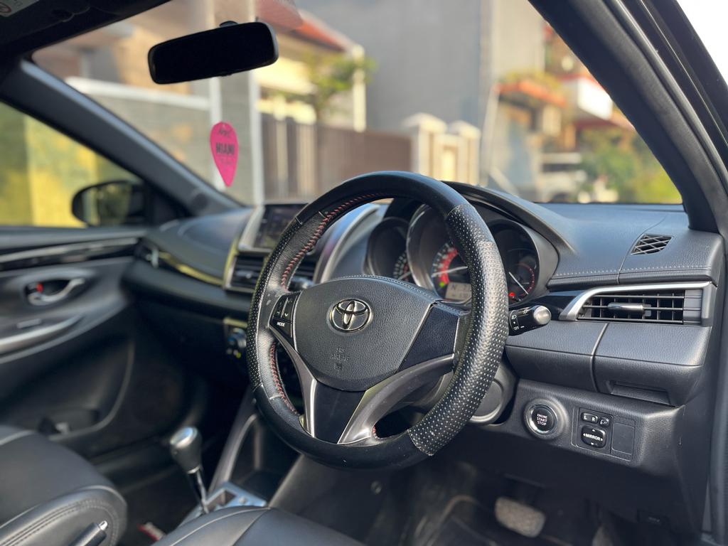 2017 Toyota Yaris Heykers 2017 Toyota Yaris Heykers